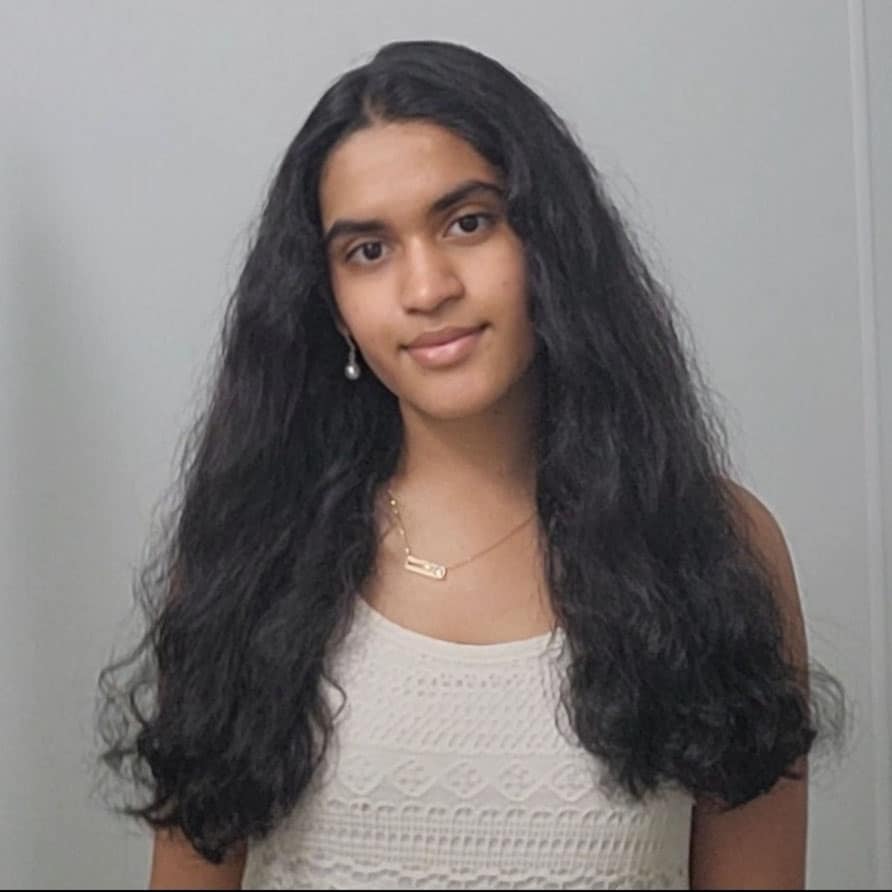 Headshot of Jahnavi Chopra, online BS in Health Sciences student