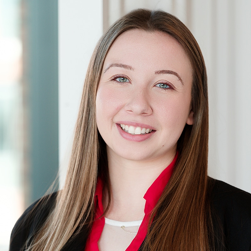 Master in the Study of Law graduate Lauren Lutman headshot