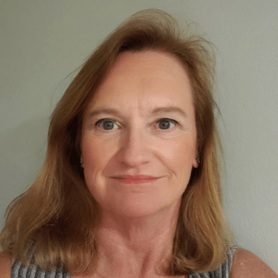 Headshot of Susan Lang